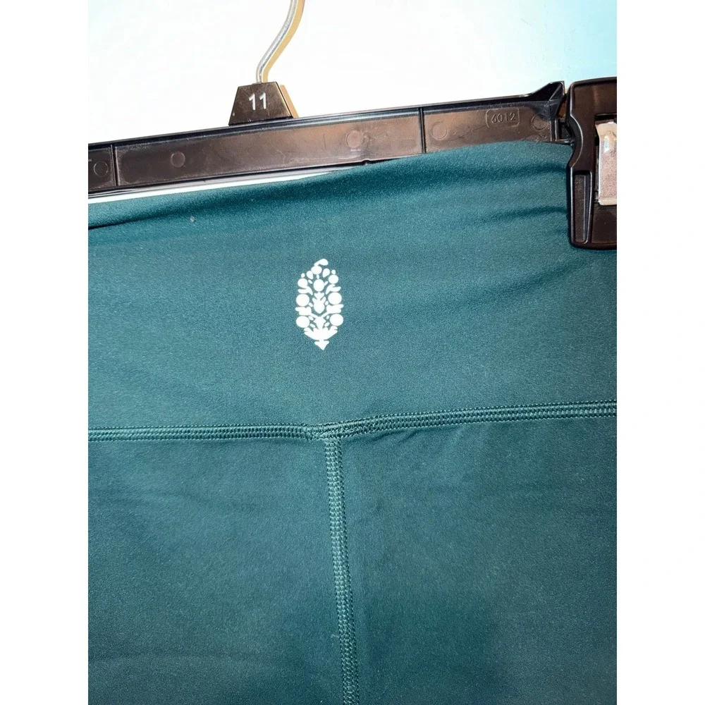 Free People Movement Never Better Biker Shorts. Size Large (NWTS) - Picture 4 of 7